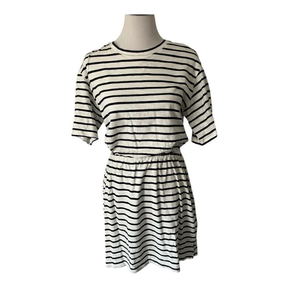 Old Navy Striped Dress size M